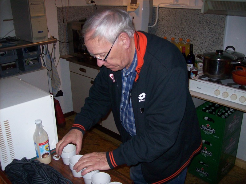 Jille PA1DV zorgde ook voor de koffie.